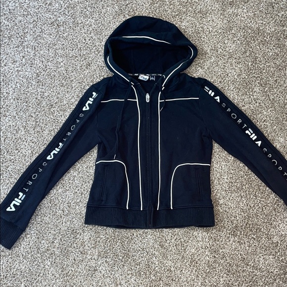 ❤️Fila Black Hoodie with White Detailing - Picture 1 of 2